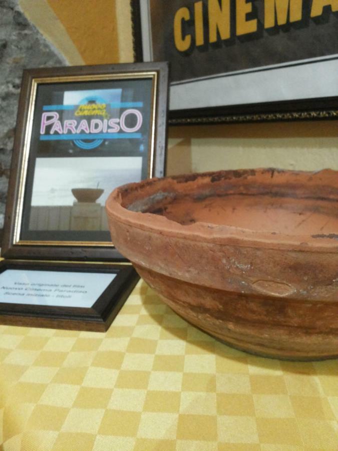 Casa Cinema Paradiso تْشيفالو المظهر الخارجي الصورة